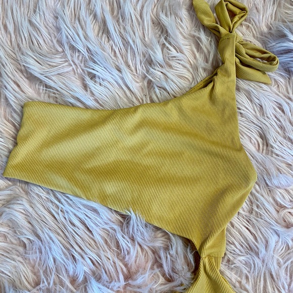 Zaful Ribbed one Shoulder Cutout One-Piece Swimsuit Deep Yellow Size: M - Picture 2 of 9